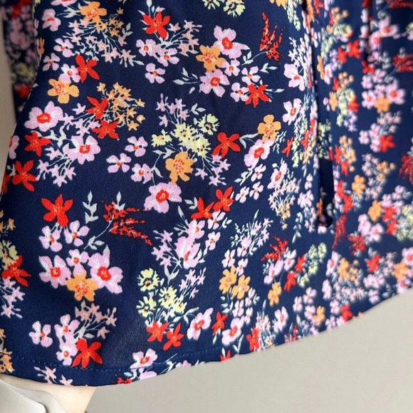 Banana Republic Bold Floral Print Flowy Peplum V-Neck Blouse, Navy/Multi, Small - Picture 12 of 16